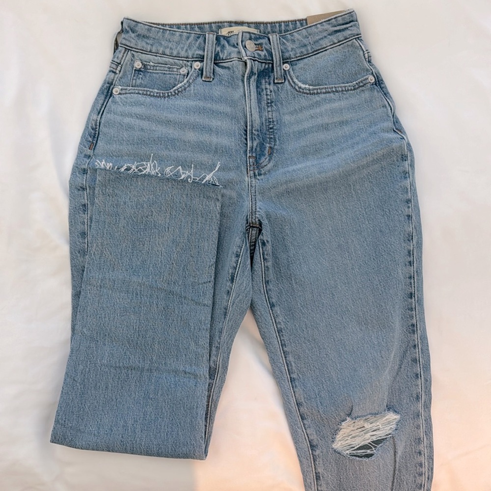 Madewell- The Curvy Perfect Vintage Jean, size 25